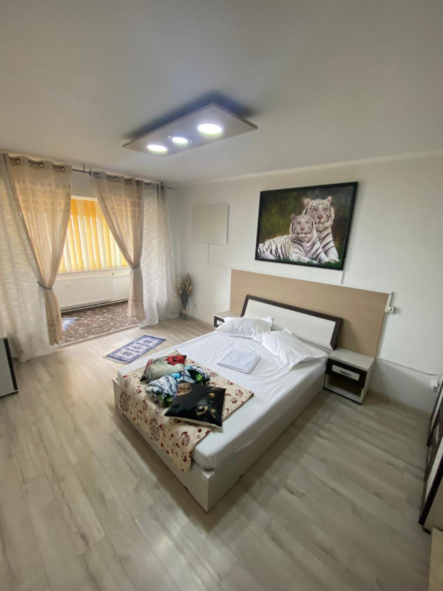 Apartment Darvys Galati  Luaran gambar